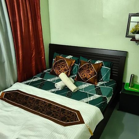 Snoopy Homestay Two Bedroom Batu Pahat Esterno foto