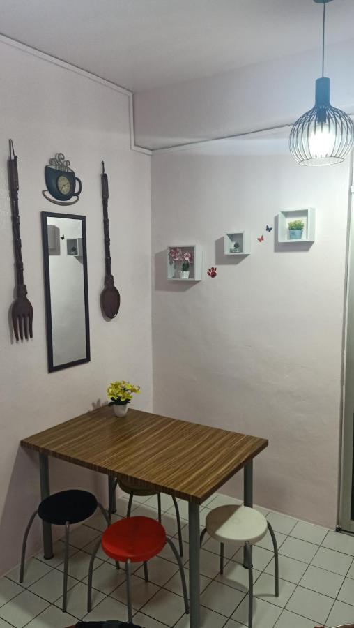 Snoopy Homestay Two Bedroom Batu Pahat Esterno foto