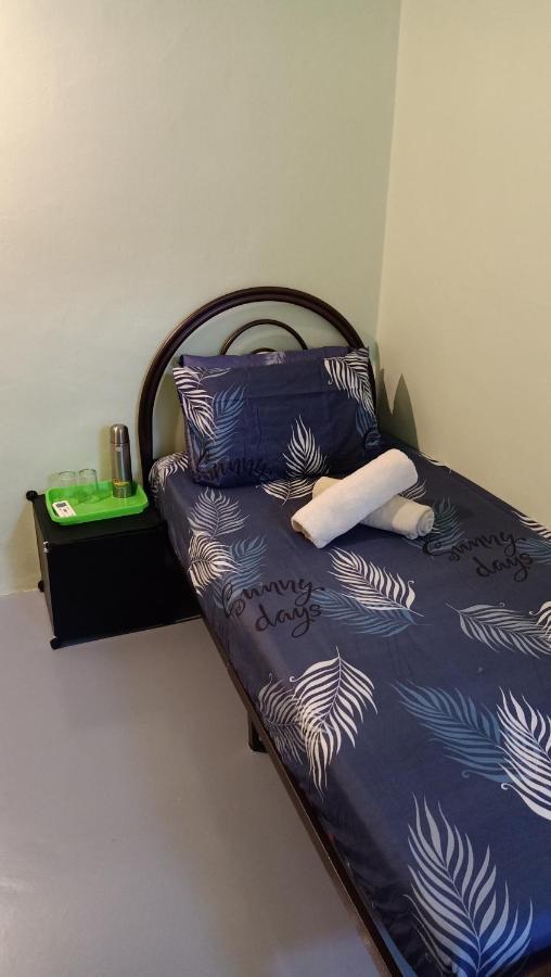 Snoopy Homestay Two Bedroom Batu Pahat Esterno foto