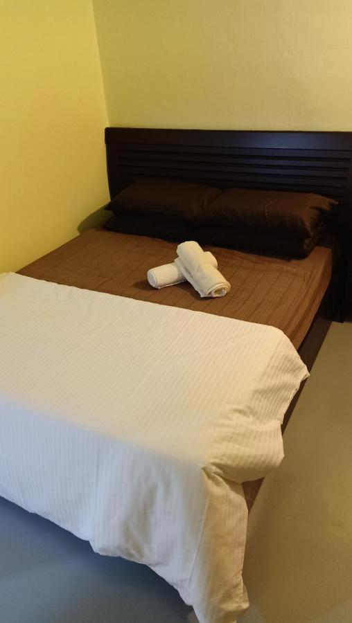 Snoopy Homestay Two Bedroom Batu Pahat Esterno foto