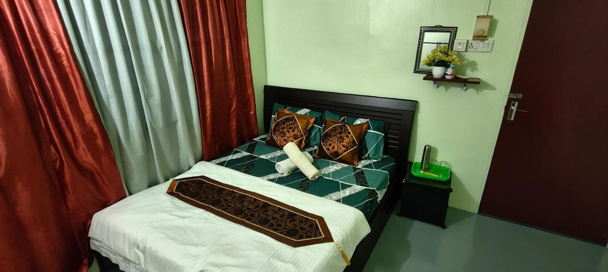 Snoopy Homestay Two Bedroom Batu Pahat Esterno foto